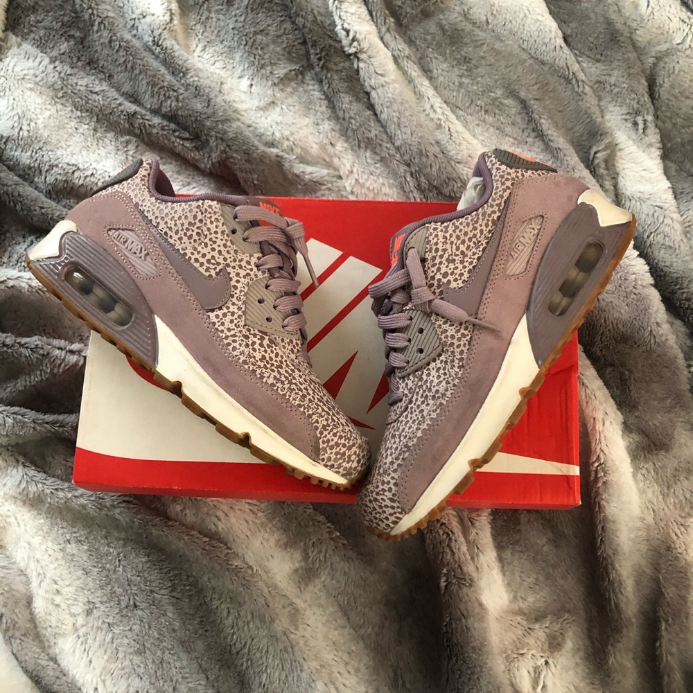 Nike Airmax 90 Plum Snake womens 7